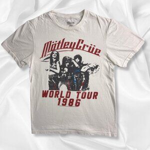 Motley Crue White T-shirt Size Small 100% Cotton